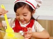 2015年试管婴儿治疗成本昂贵，大致介于3至5万元人民币